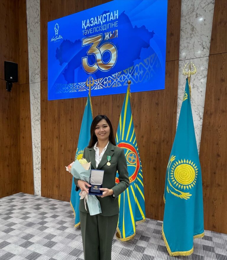Тәуелсіздік мерекесі қарсаңында  Балгинбаева Меруерт Толегенқызы «Шапағат» медал…